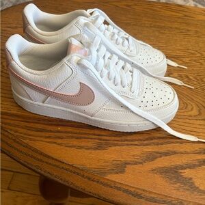 Nike Women's White and Pink Sneakers